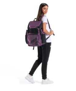 Mochila para viajes, deporte y natación arena One Go 45L – Ciruela