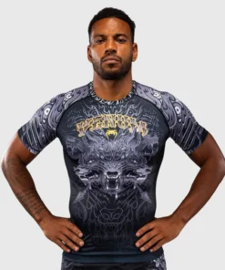 Rashguard manches courtes Venum Wolf Atak – Noir/Gris