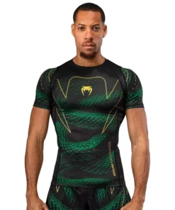 Rashguard Manches Courtes Venum Matupa – Noir/Vert/Or