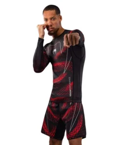 Rashguard Venum Matupa manches longues noir rouge argent