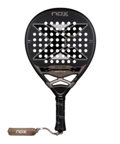 Pala Nox AT10 Pro Cup Hard by Agustin Tapia 2026