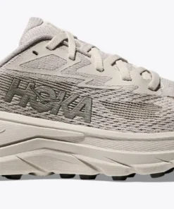 Hoka Challenger 8