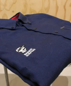 Camisa azul marino «Basque Surfing» con «As en la Manga»